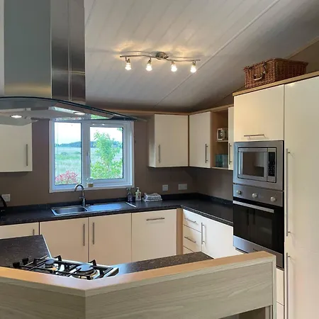 Country Retreat With Hot Tub Hébergement de vacances