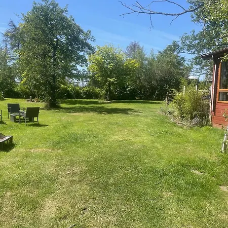 Country Retreat With Hot Tub Hébergement de vacances *